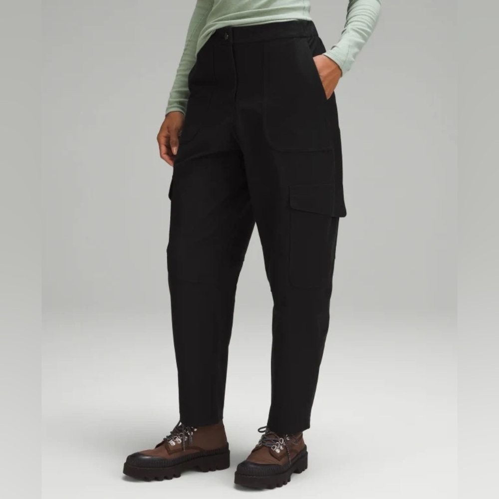 Lululemon Pants Light Utilitech Cargo Pocket High Rise Pant black 26